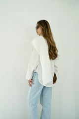 DARIA - Oversized shirt with removable scarf - White - Modestories