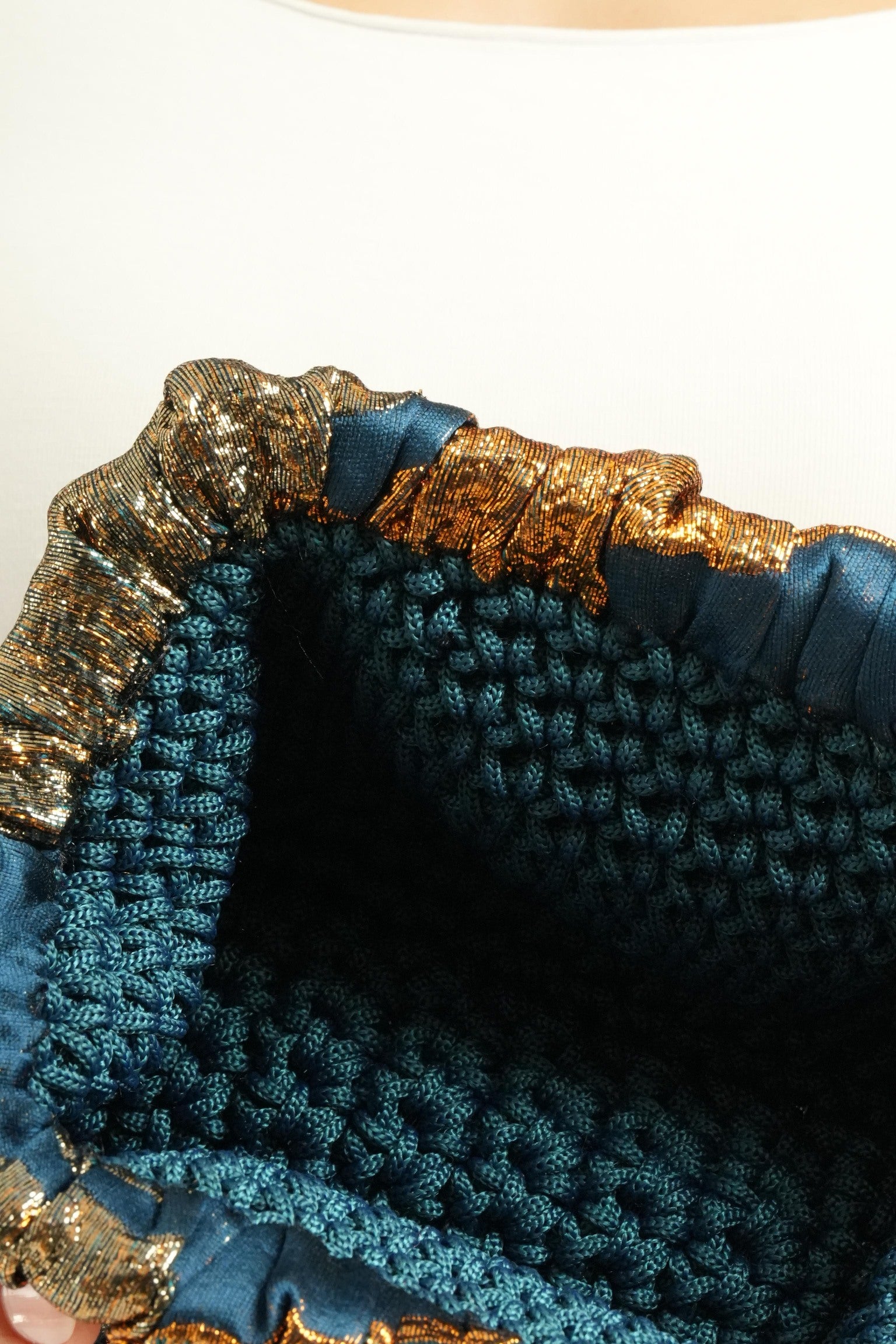 Pochette en brocart bleu canard