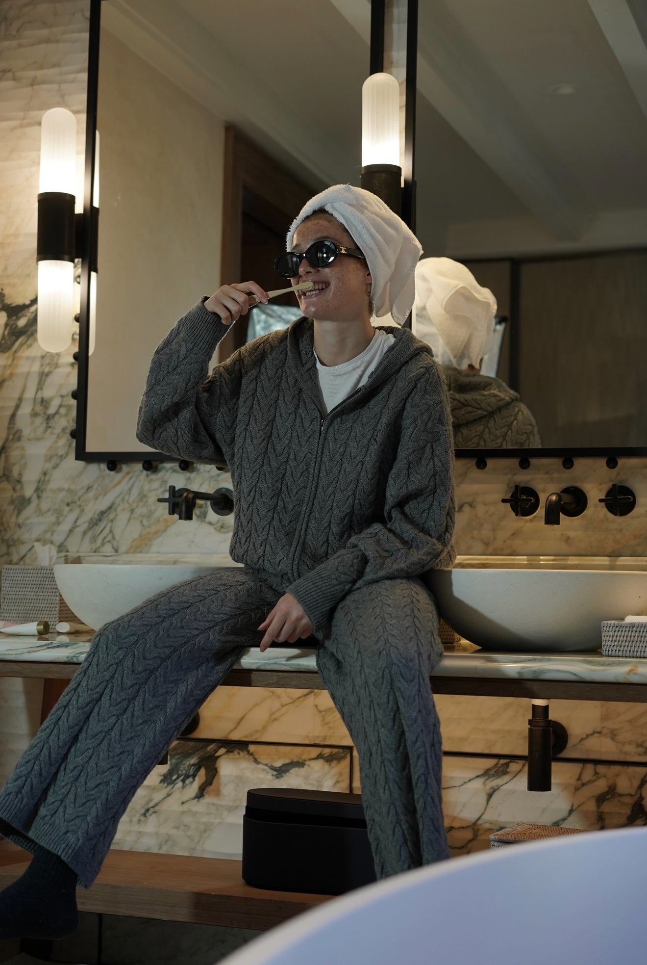 Ensemble en Maille Torsadée Brodé