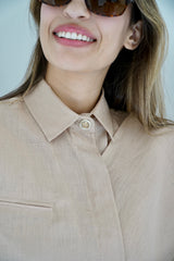 DARIA - Oversized shirt with removable scarf - Beige - Modestories