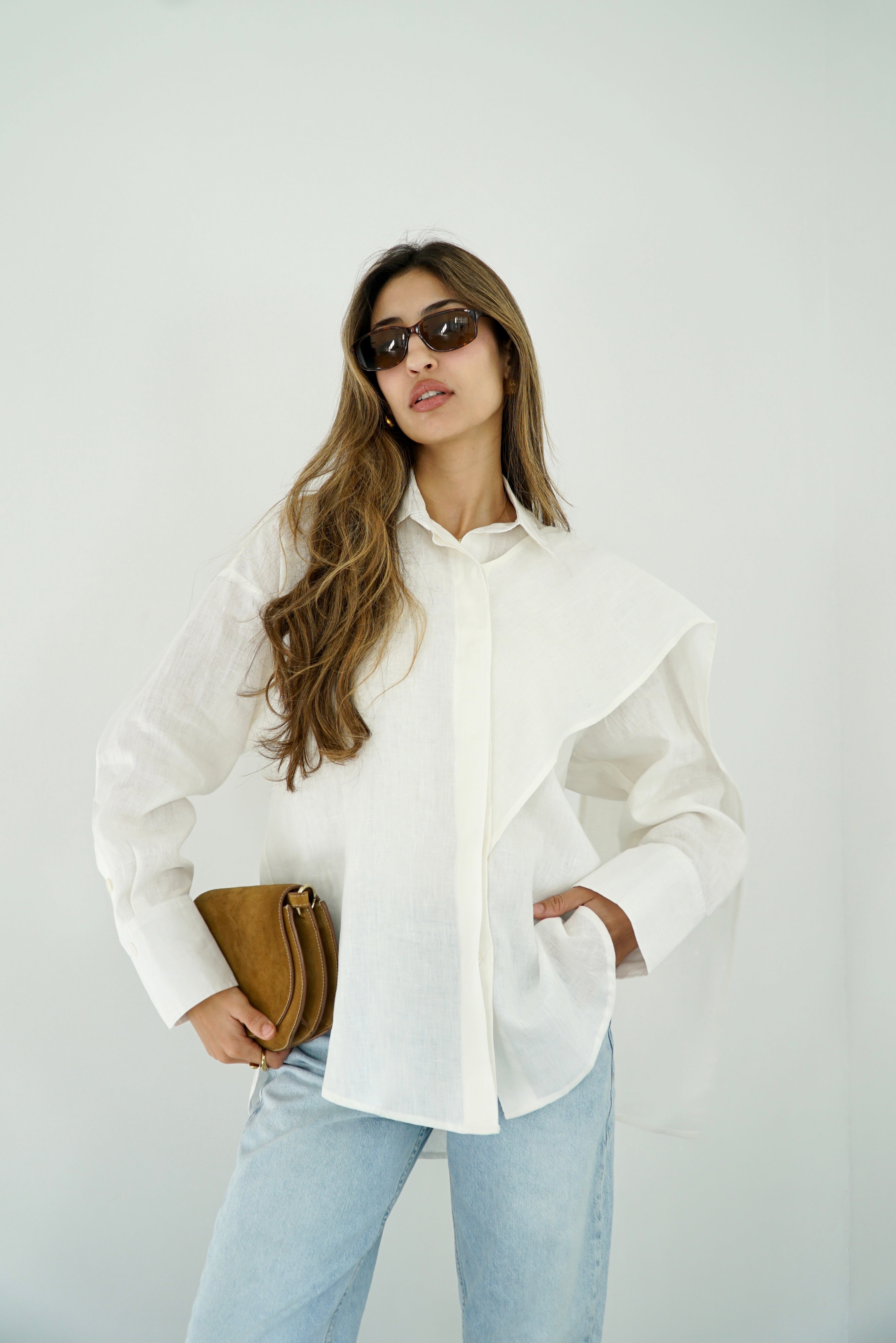 DARIA - Oversized shirt with removable scarf - White - Modestories