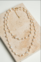 Sautoir en perles naturelles