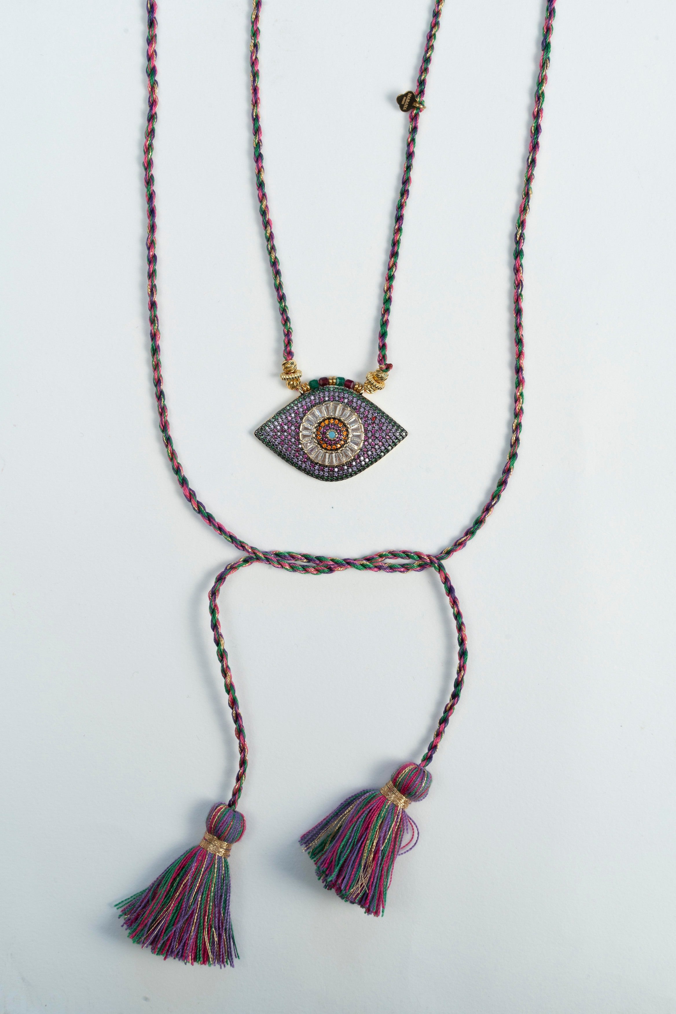 Sautoir en cordon avec pendentif