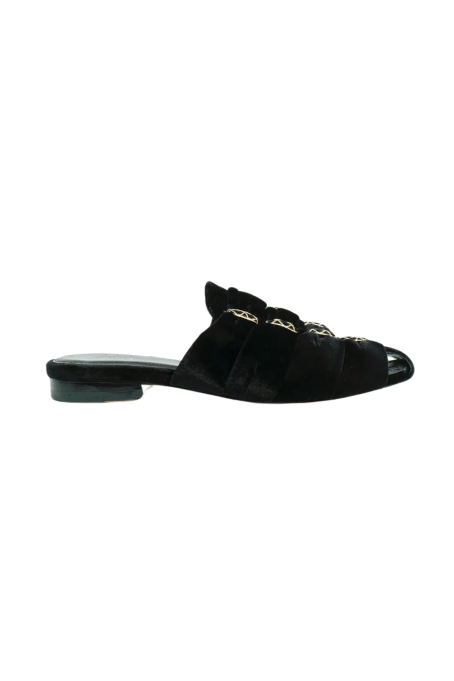 ZELINA Black