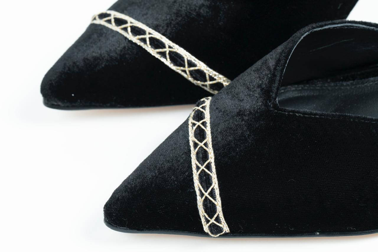 ZELINA S MULE