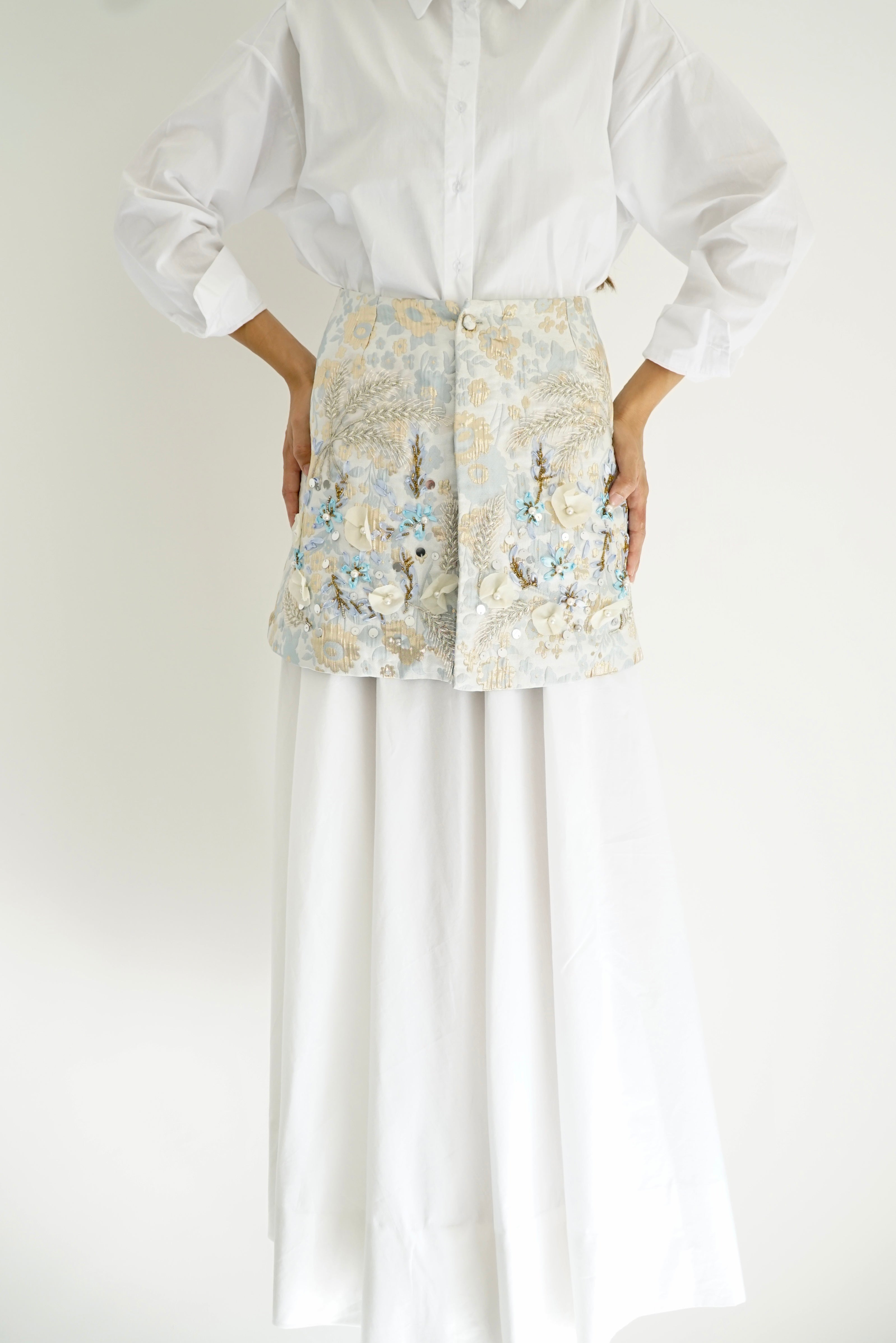 Skirt belt